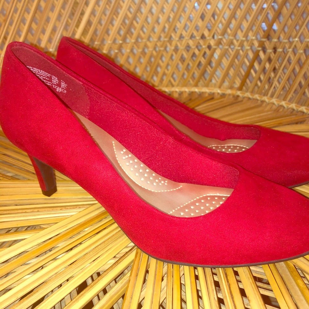 Cute red heels